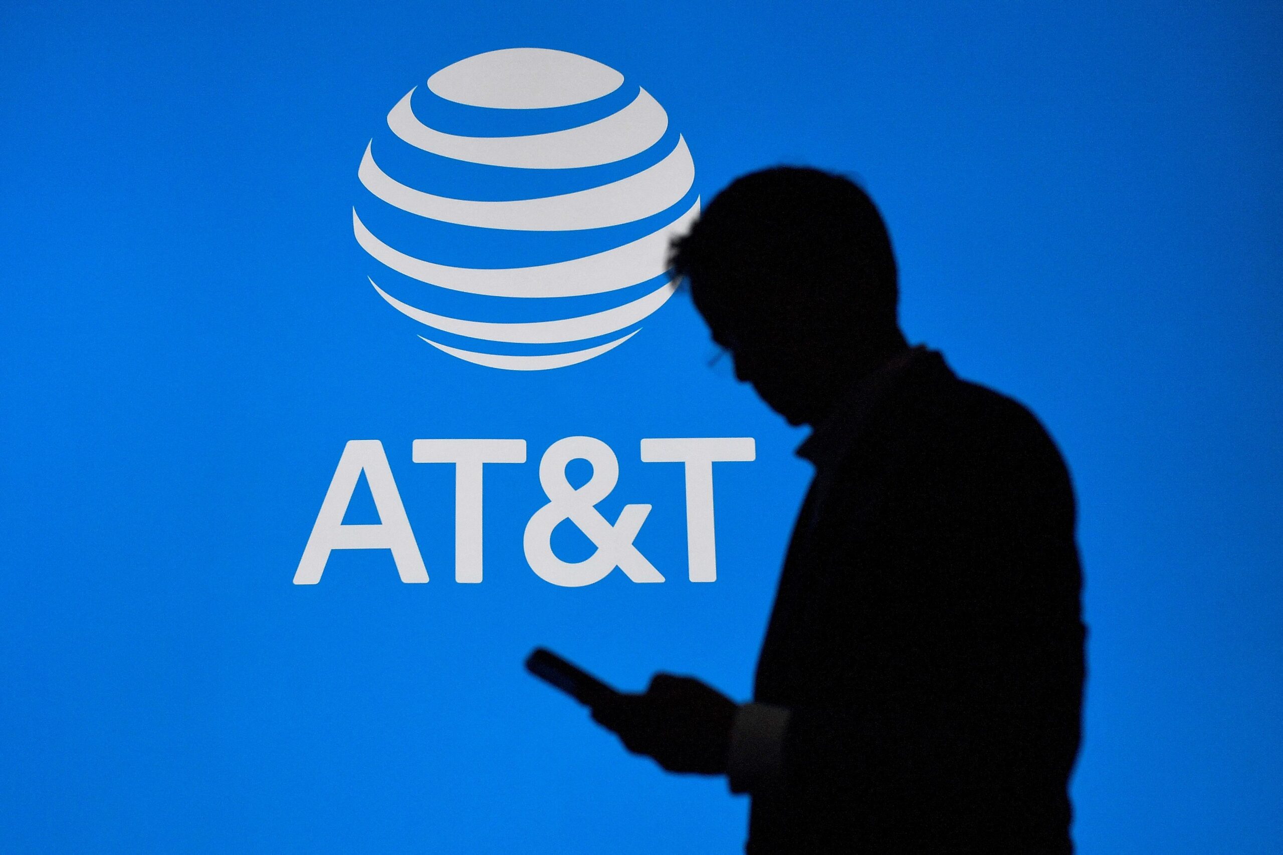 AT&T Recovers from Nationwide Outage: Human Error, Not Hackers, to Blame