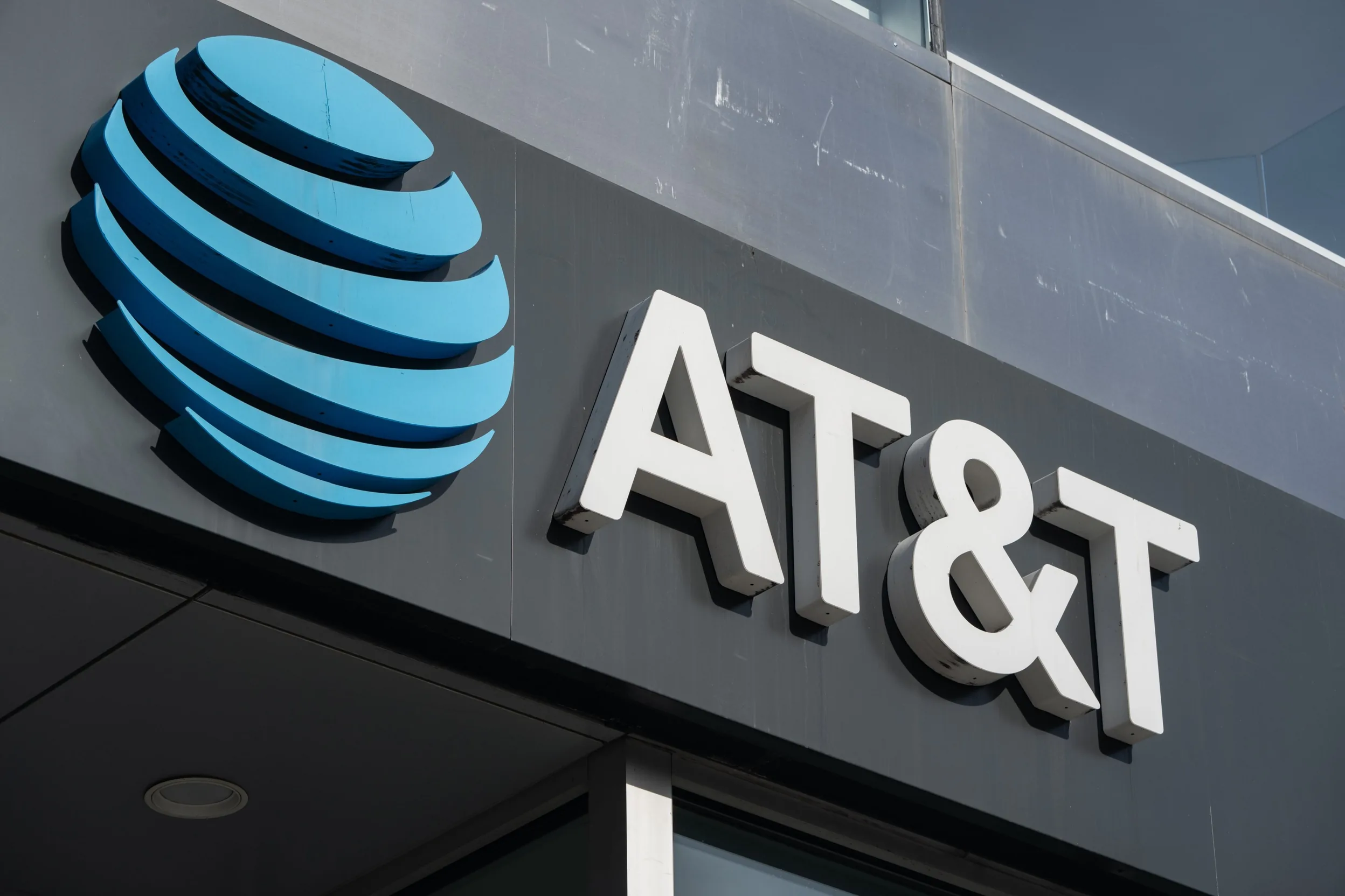AT&T Credit Customers with $5 After Nationwide Network Outage