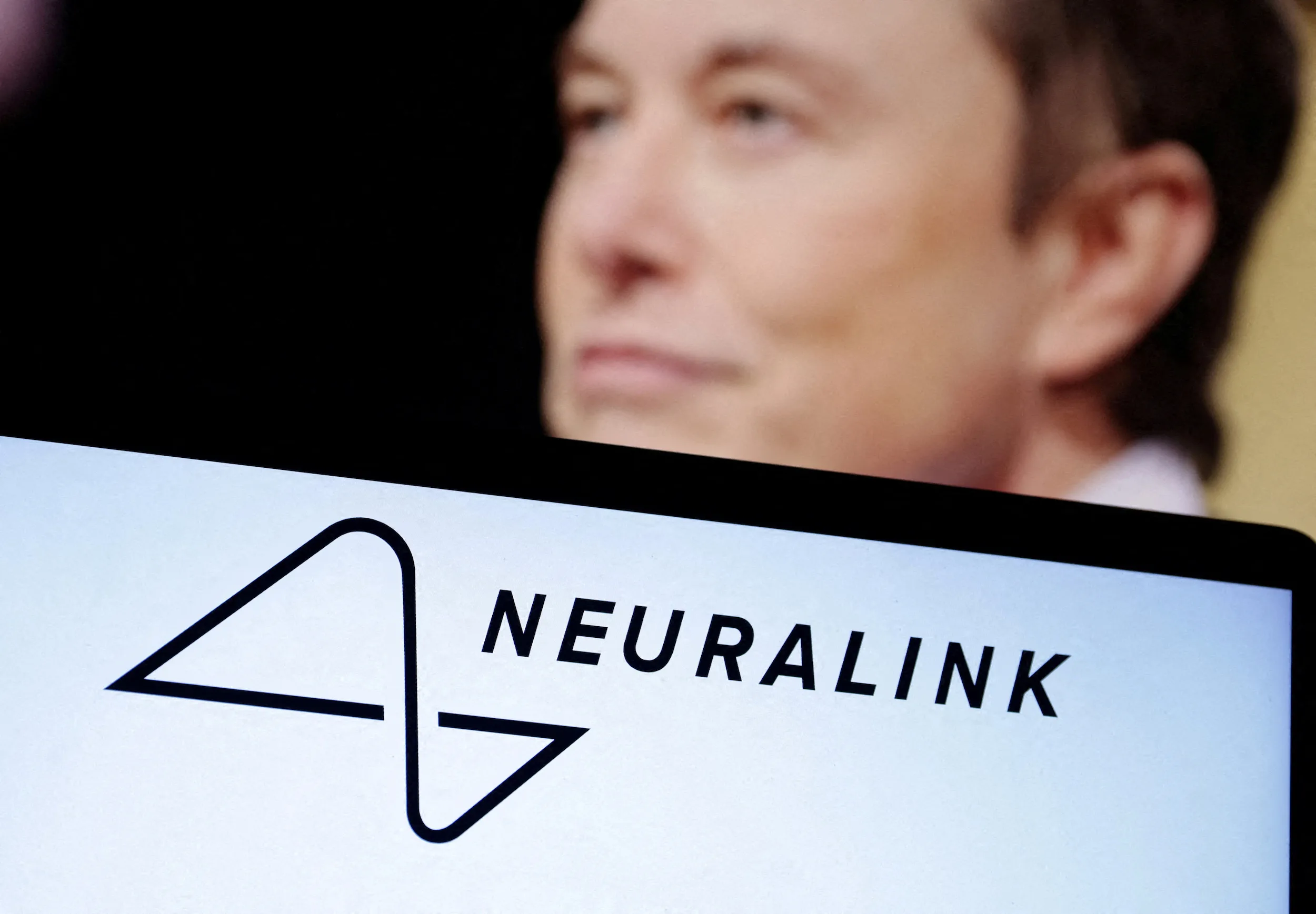 Neuralink’s First Patient Controlled A Computer Mouse Through Thoughts