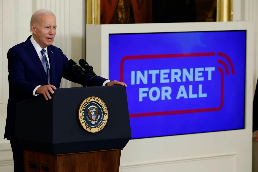 White House Presses Congress to Extend Internet Subsidy Program