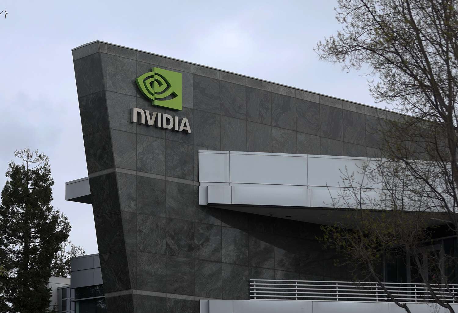 Intel, Google, Arm join forces against Nvidia's dominance with open source.