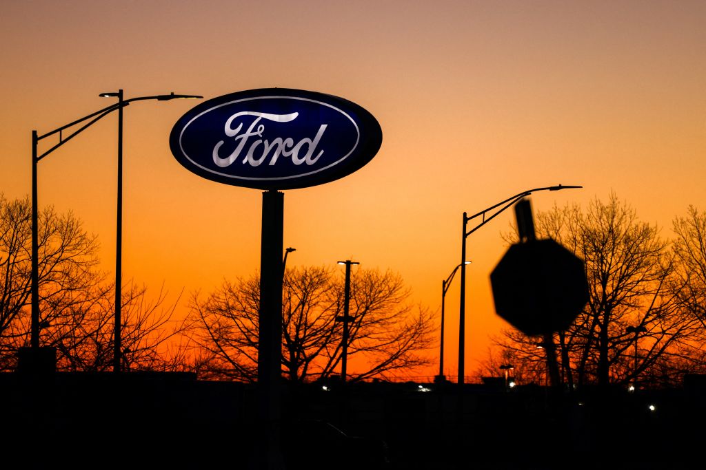 Ford Faces Further Delays in EV Production, Shifts Focus to Hybrids