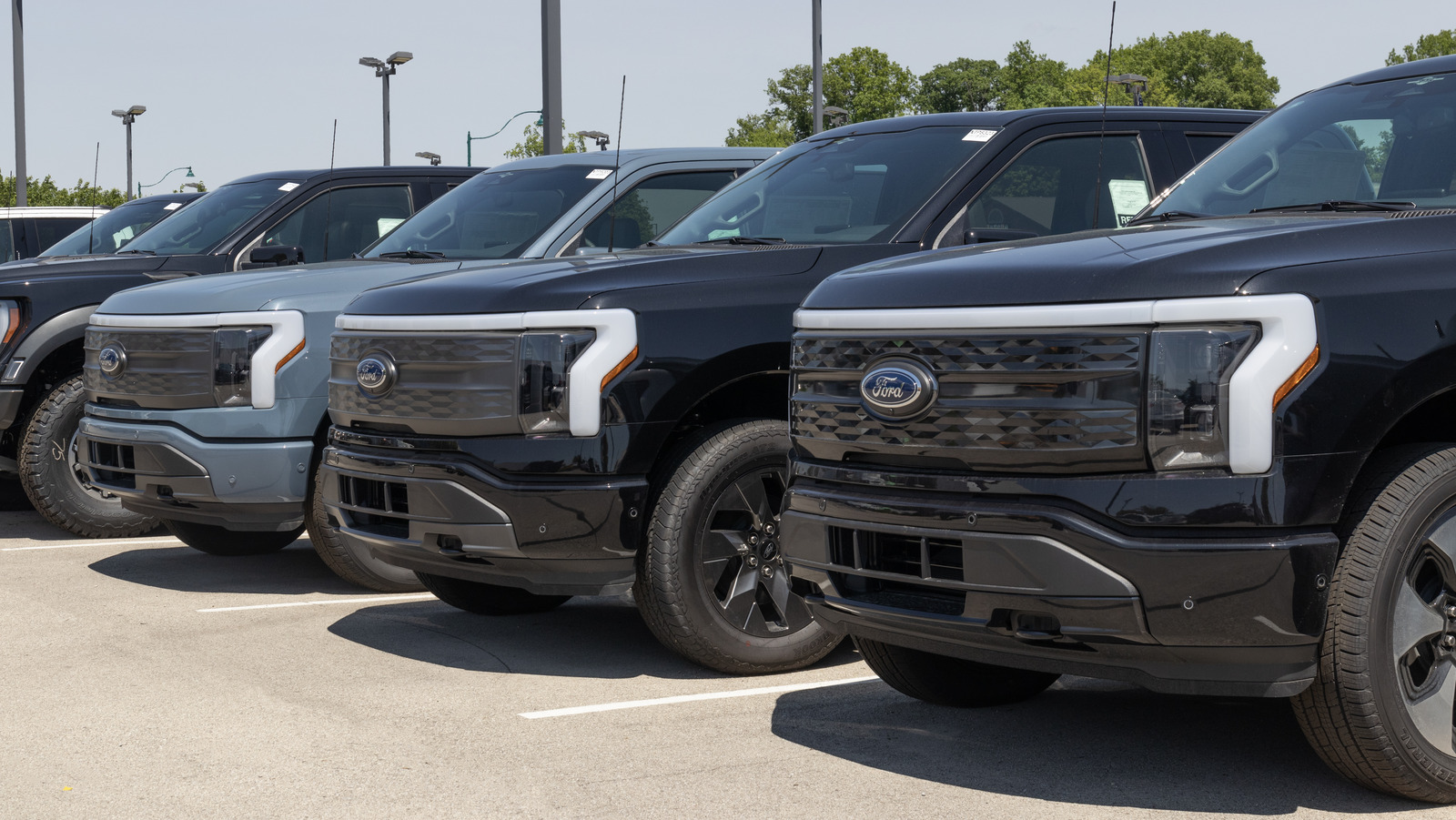 Ford Slashes F-150 Lightning Workforce by Two-Thirds Amid Market Realignment