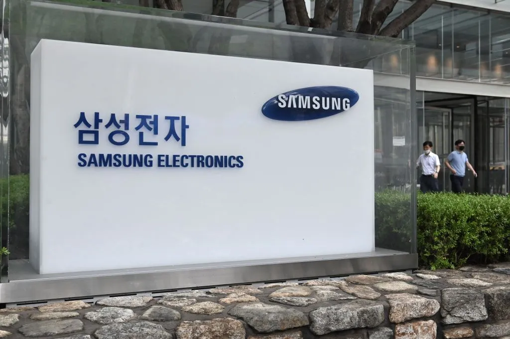 Samsung Electronics shares set for $326 million block sale, according to sources.