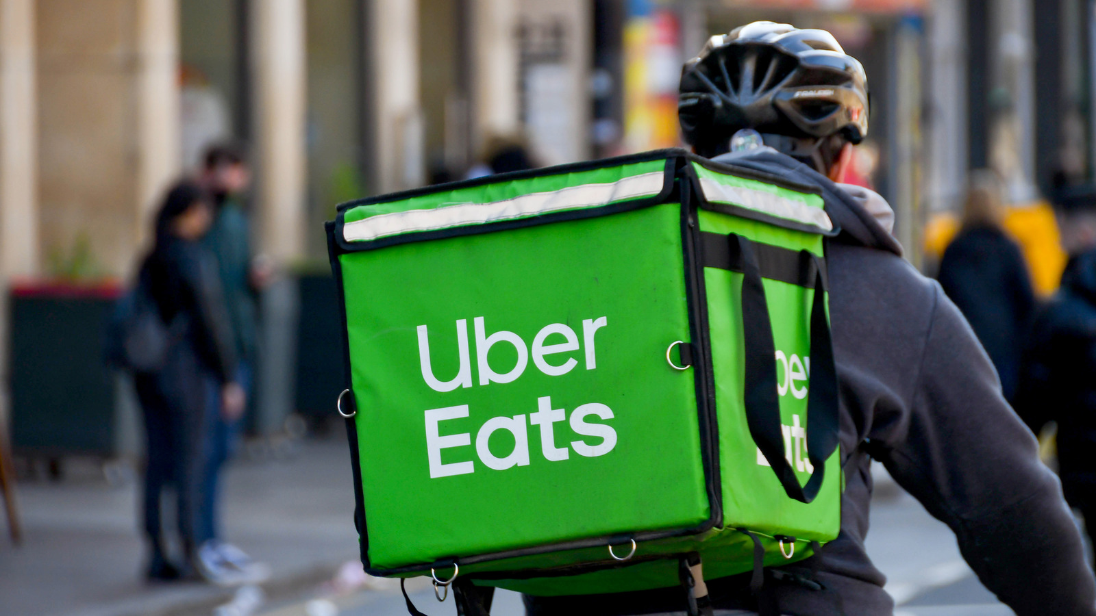 Uber Eats Tests TikTok-Style Video Feeds in Major Cities