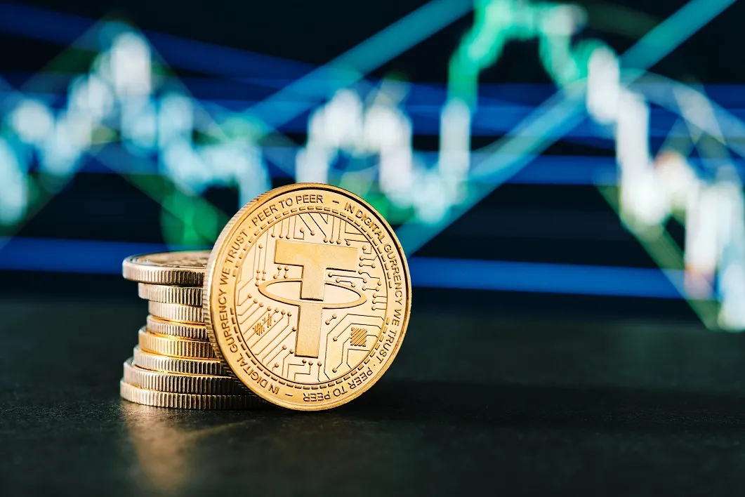 Tether and Circle Adopt Contrasting Strategies to Navigate Global Stablecoin Regulations