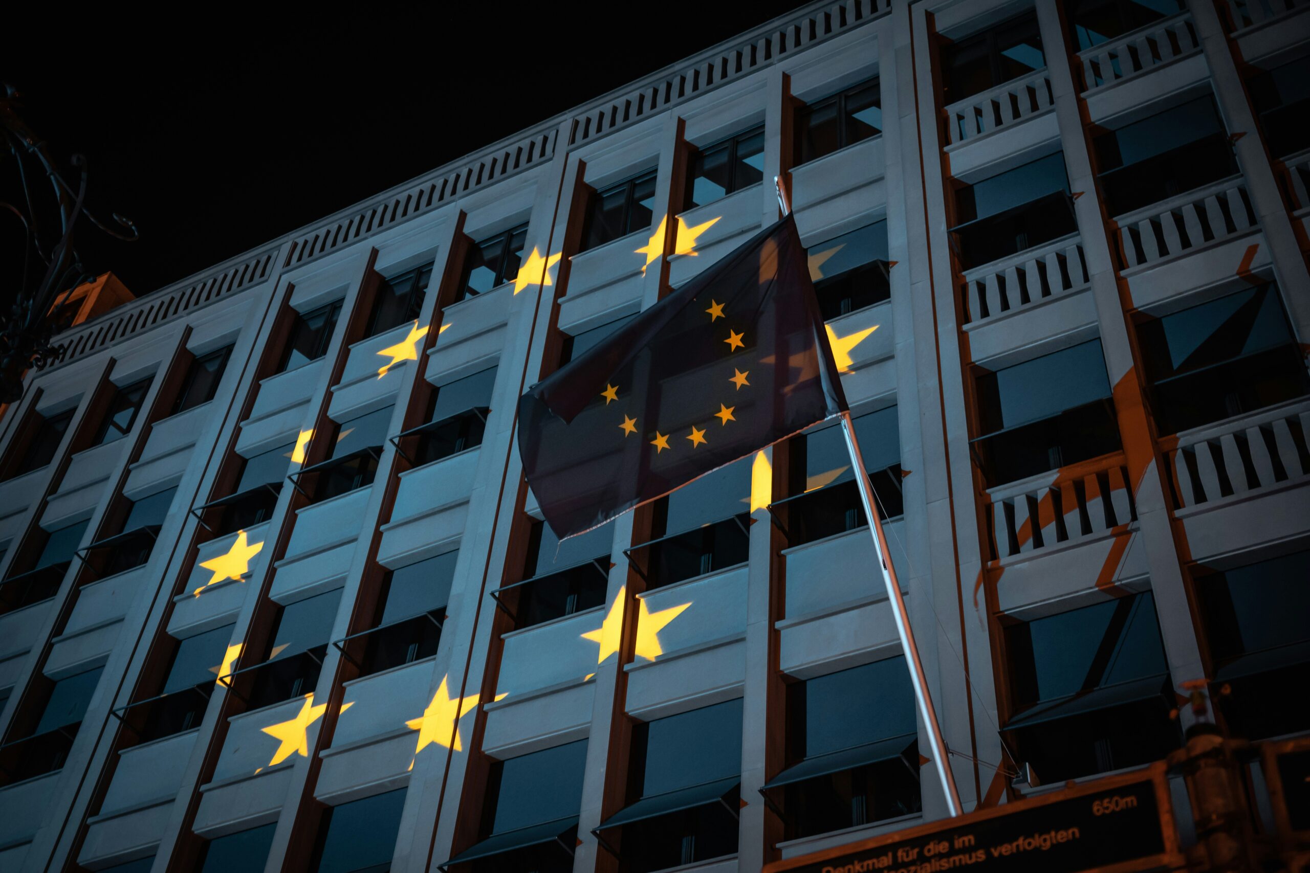 EU Urged to Prepare for Integration of Blockchain and Artificial Intelligence