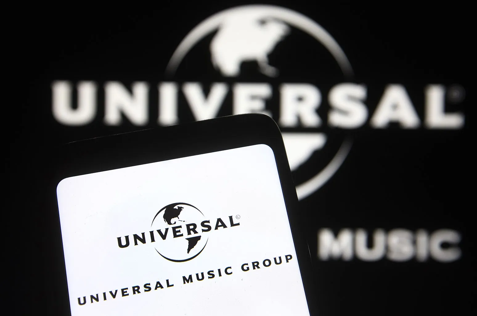 Major Record Labels Sue AI Companies Suno and Udio for Copyright Infringement