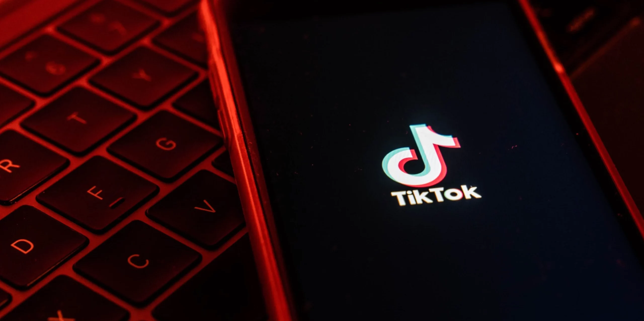 TikTok Hack Targets Paris Hilton, CNN, and Others Through Direct Message