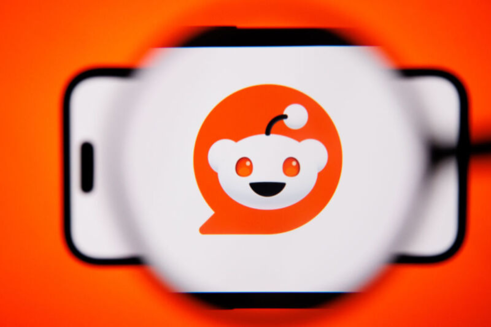 Reddit Strikes New Deals with Top Sports Leagues