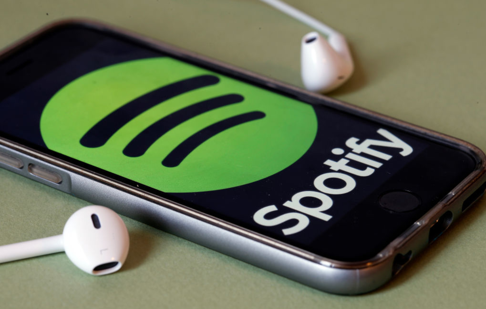 Spotify Rivals YouTube with New Podcast Comment Feature