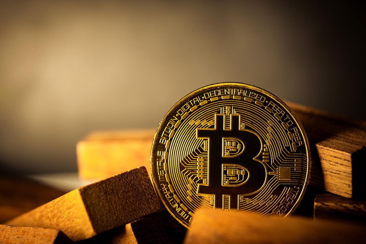 Bitcoin Declines 3% Following $5.7 Billion Transfer from Mt. Gox Cold Wallet