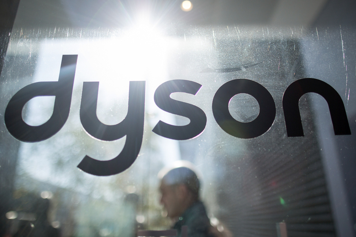 Dyson, headquartered in Singapore, to Cut 1,000 Jobs in Britain