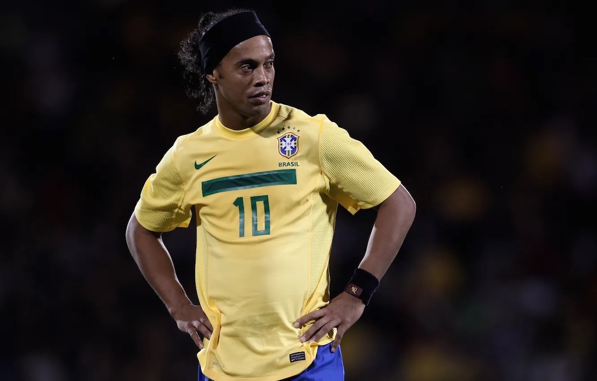 Ronaldinho Joins Messi in Promoting Water-Themed Solana Memecoin