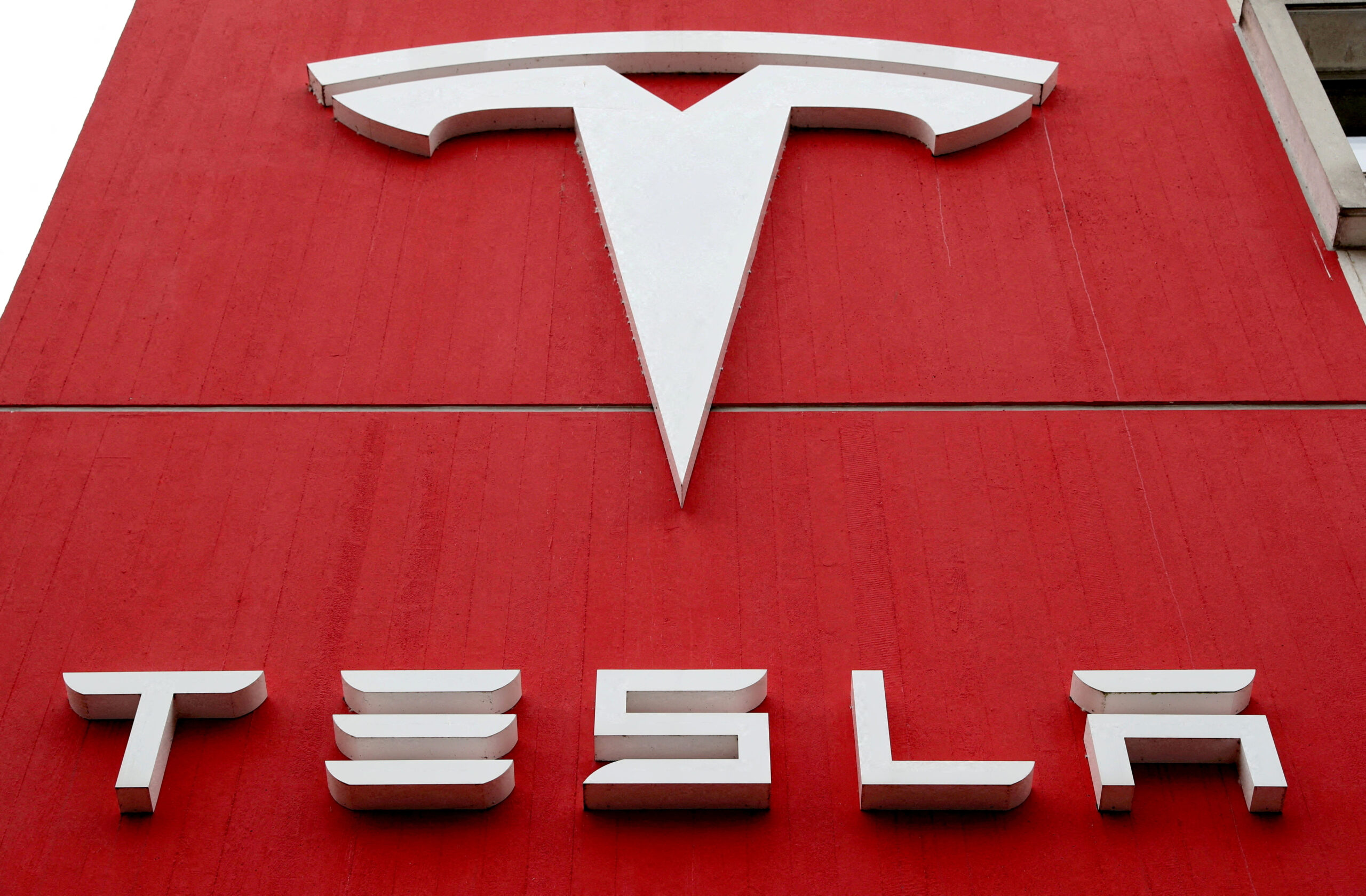 Tesla Recalls 1.8 Million Vehicles Over Hood Detachment Risk