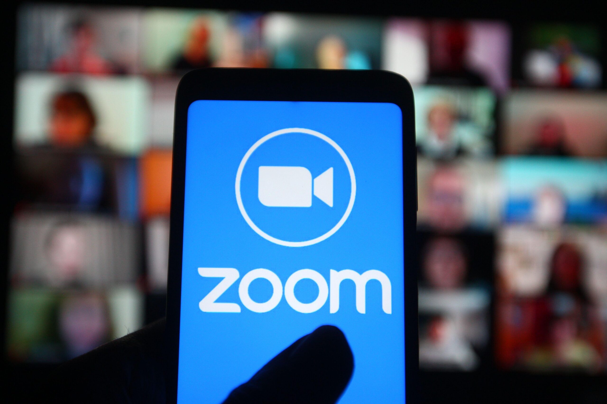 Zoom Challenges Microsoft and Google with AI-Powered Docs