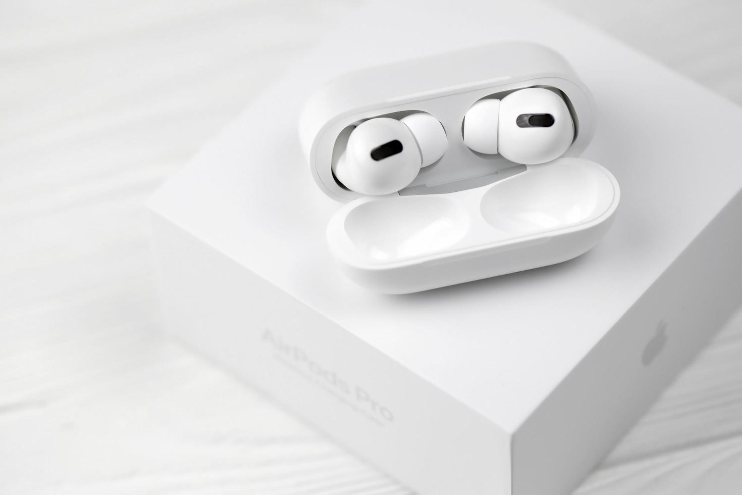 FDA Gives Approval for Apple AirPods Pro 2 to Serve as Hearing Aids