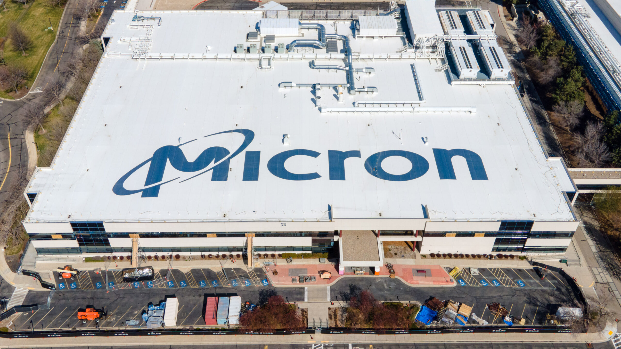 Micron Forecasts Strong First-Quarter Growth Thanks to AI Chip Demand