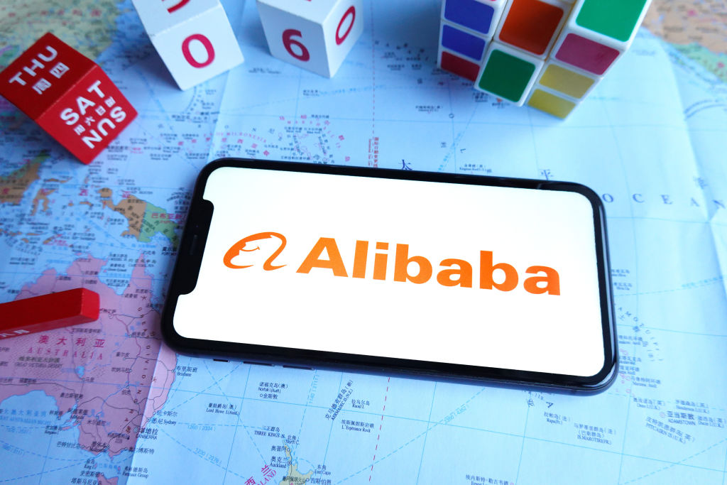 Alibaba Expands Payment Options by Adding Tencent’s WeChat Pay