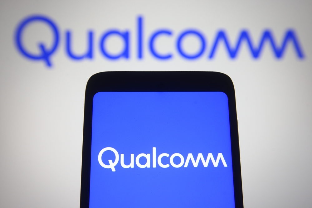 Qualcomm in early discussions to acquire Intel, insiders say