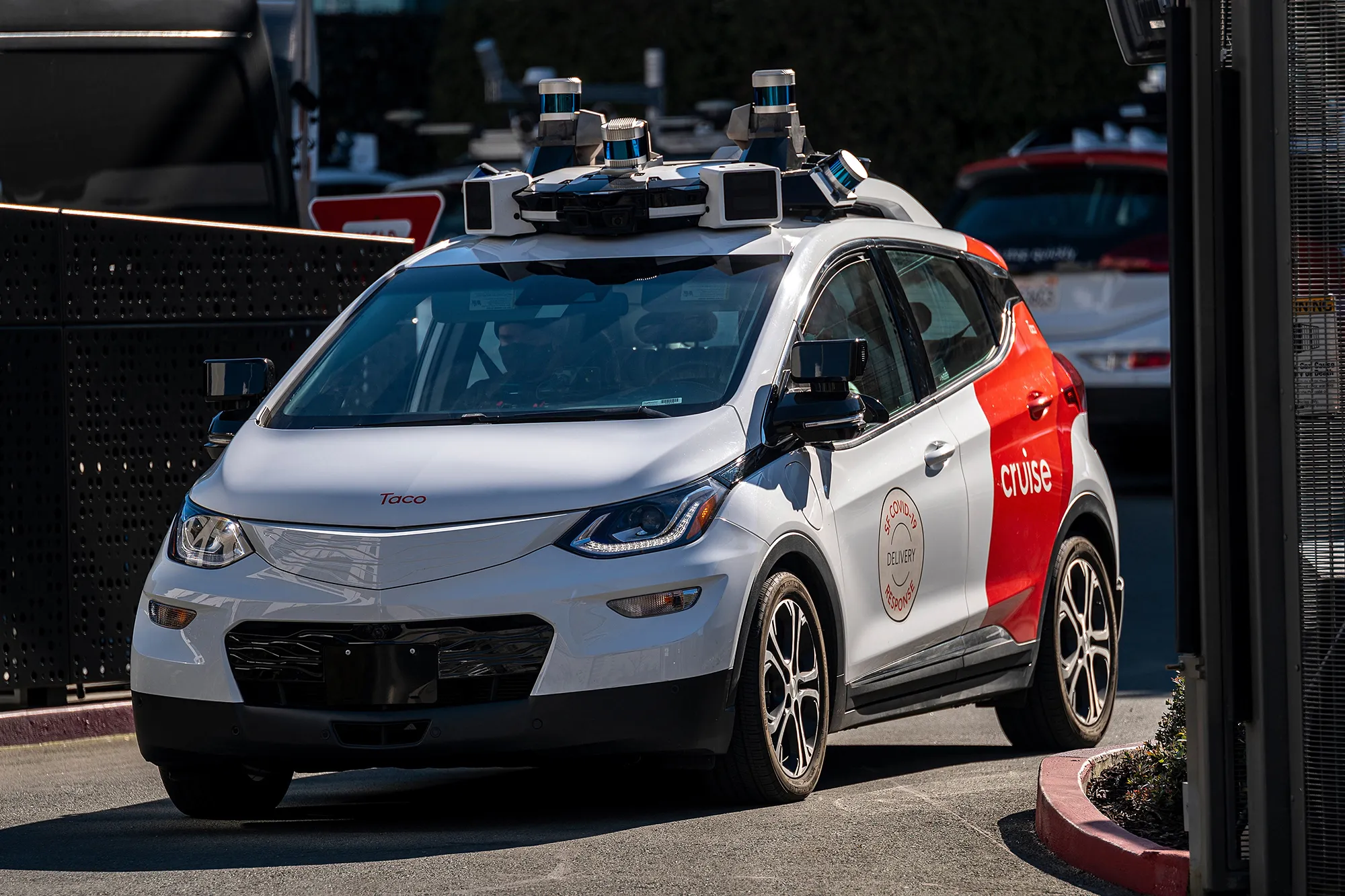 Cruise Returns to California Streets with Human Drivers