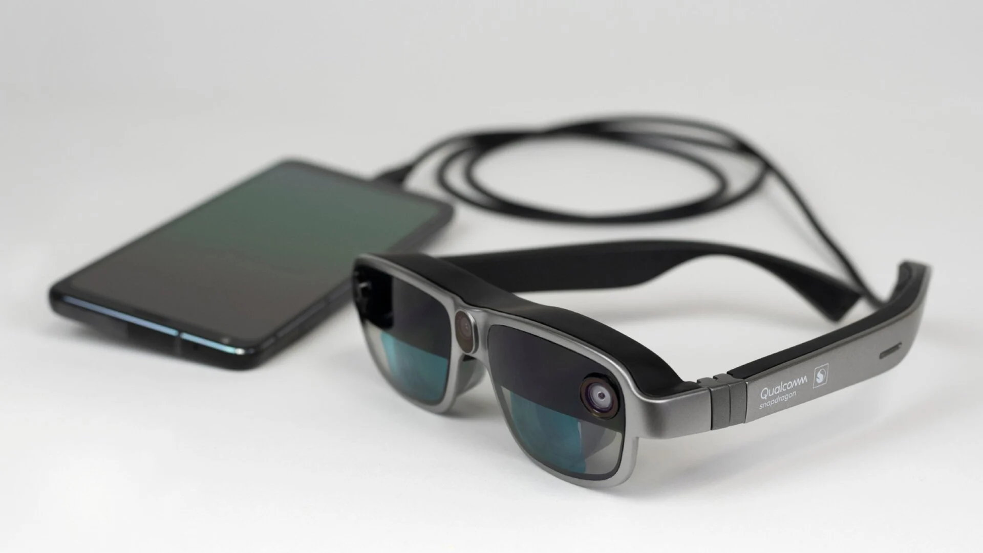 Qualcomm, Google, and Samsung Join Forces for Mixed-Reality Smart Glasses