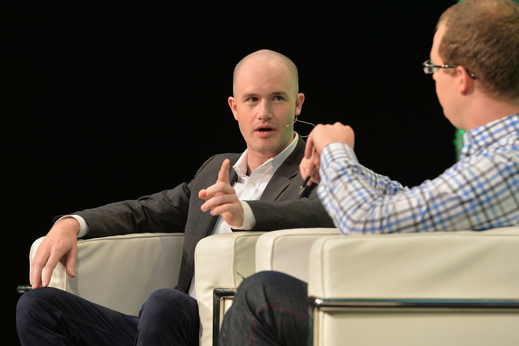 Coinbase CEO Calls for Apology from Next SEC Chair Over Crypto Industry Impact