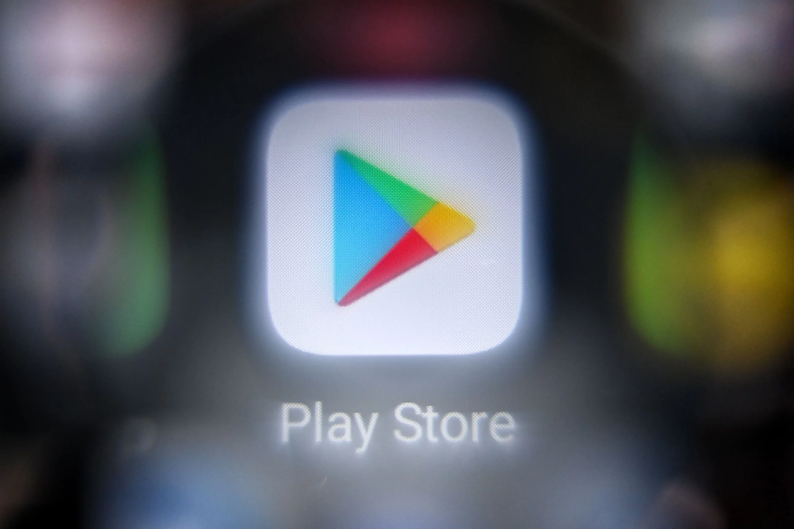 Judge Orders Google to Open Play Store to Rivals