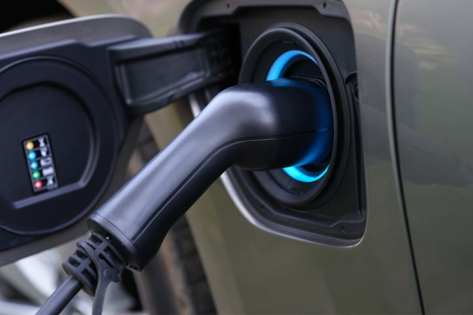 Ford Urges EV Owners to Stop Using Tesla NACS Adapters