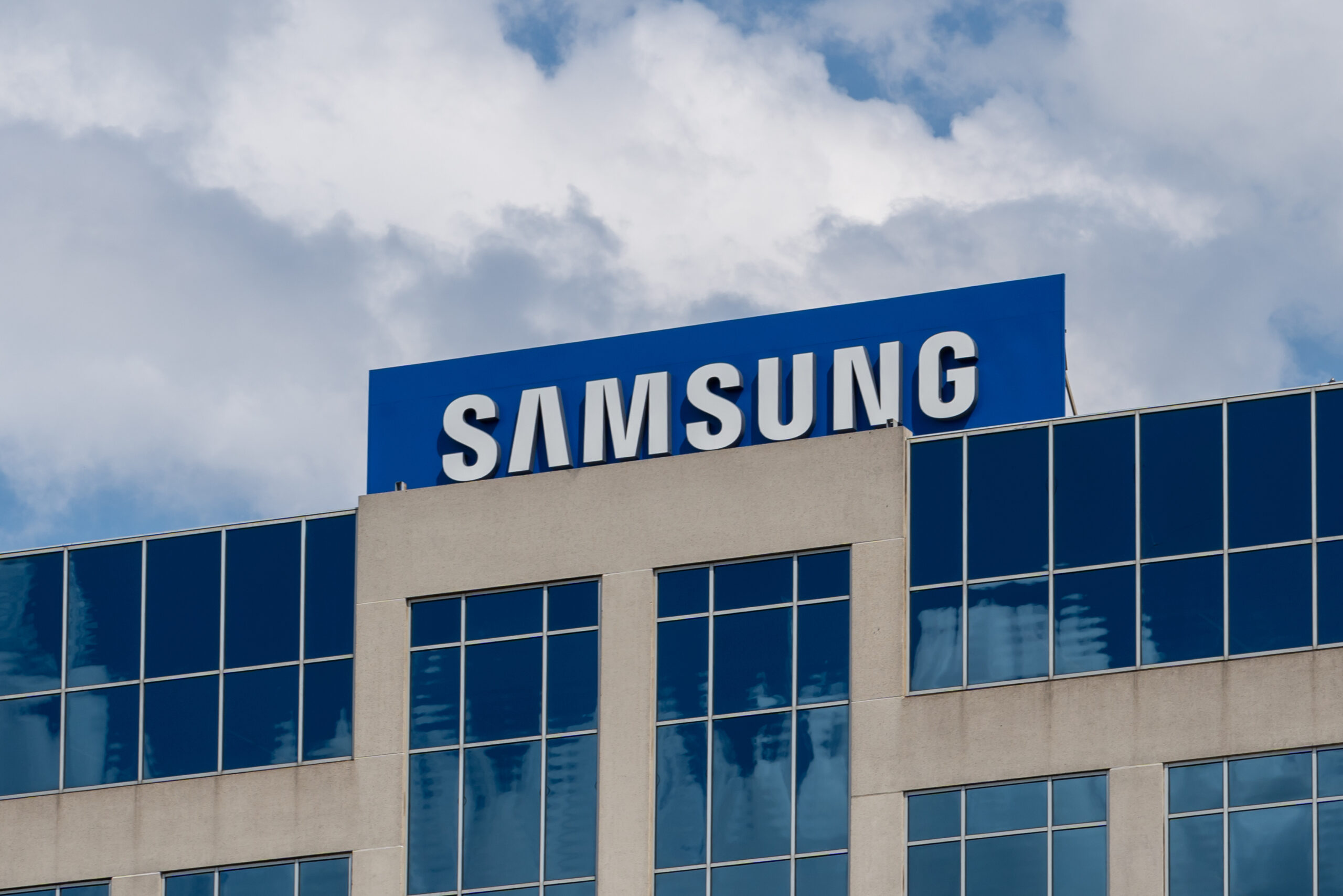 Samsung delays ASML chip equipment deliveries for new Texas factory, sources reveal