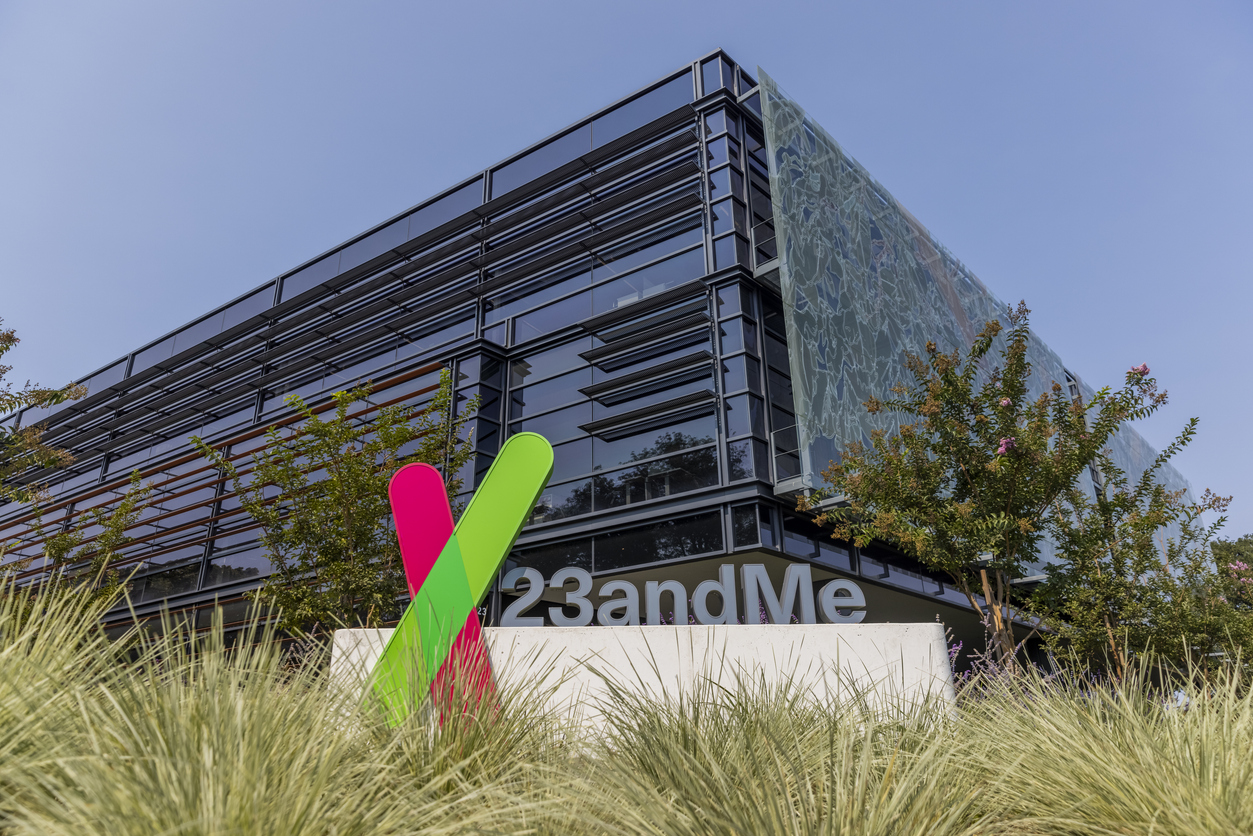 23andMe Cuts 40% of Staff as Revenue Falls