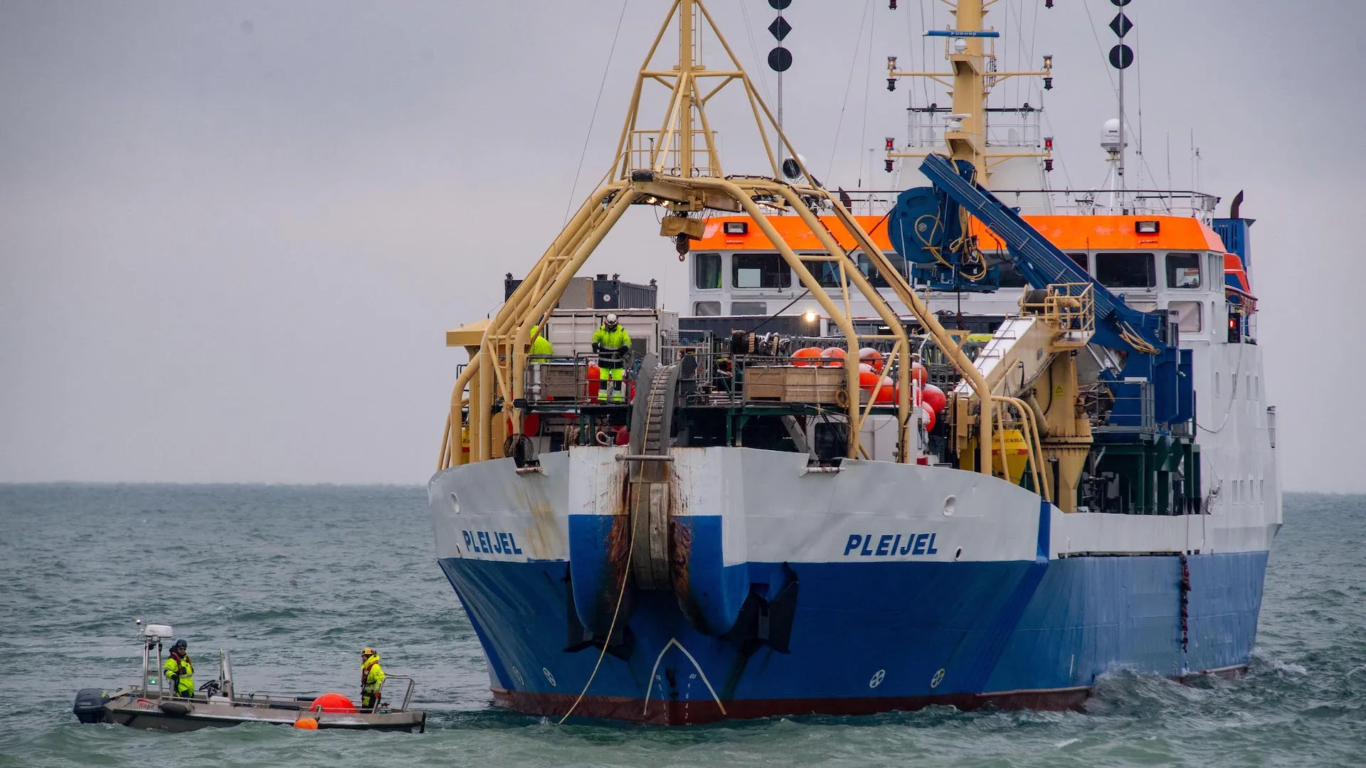 Chinese Ship Suspected of Dragging Anchor to Cut Undersea Data Cables