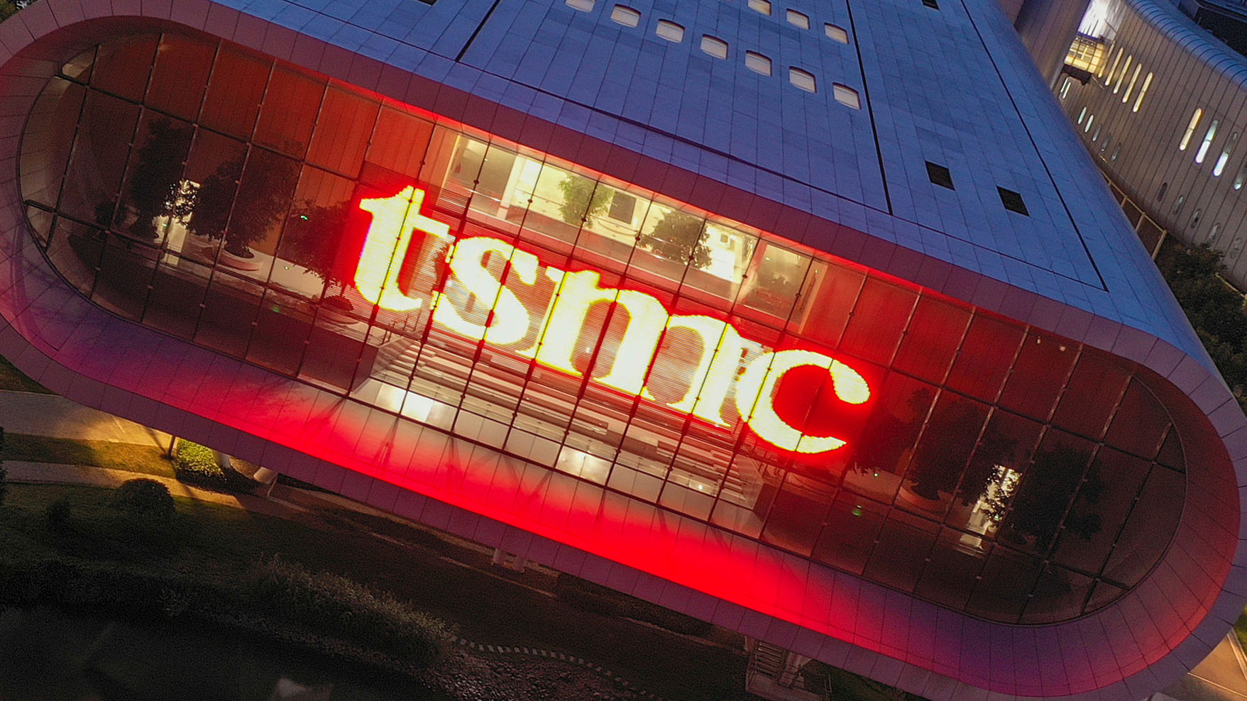 US Orders TSMC to Halt AI Chip Shipments to China