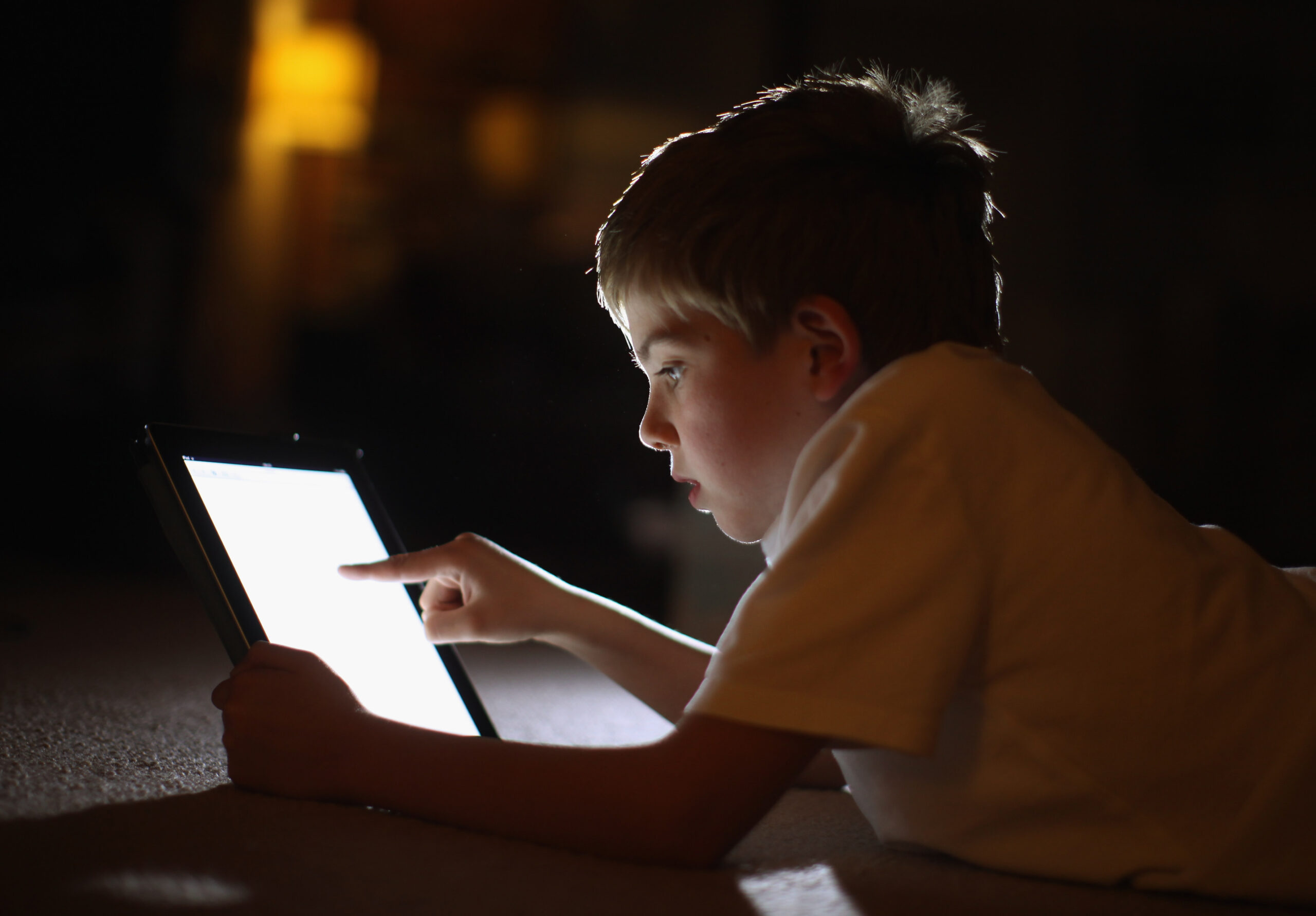 States Push Congress to Pass the Kids Online Safety Act