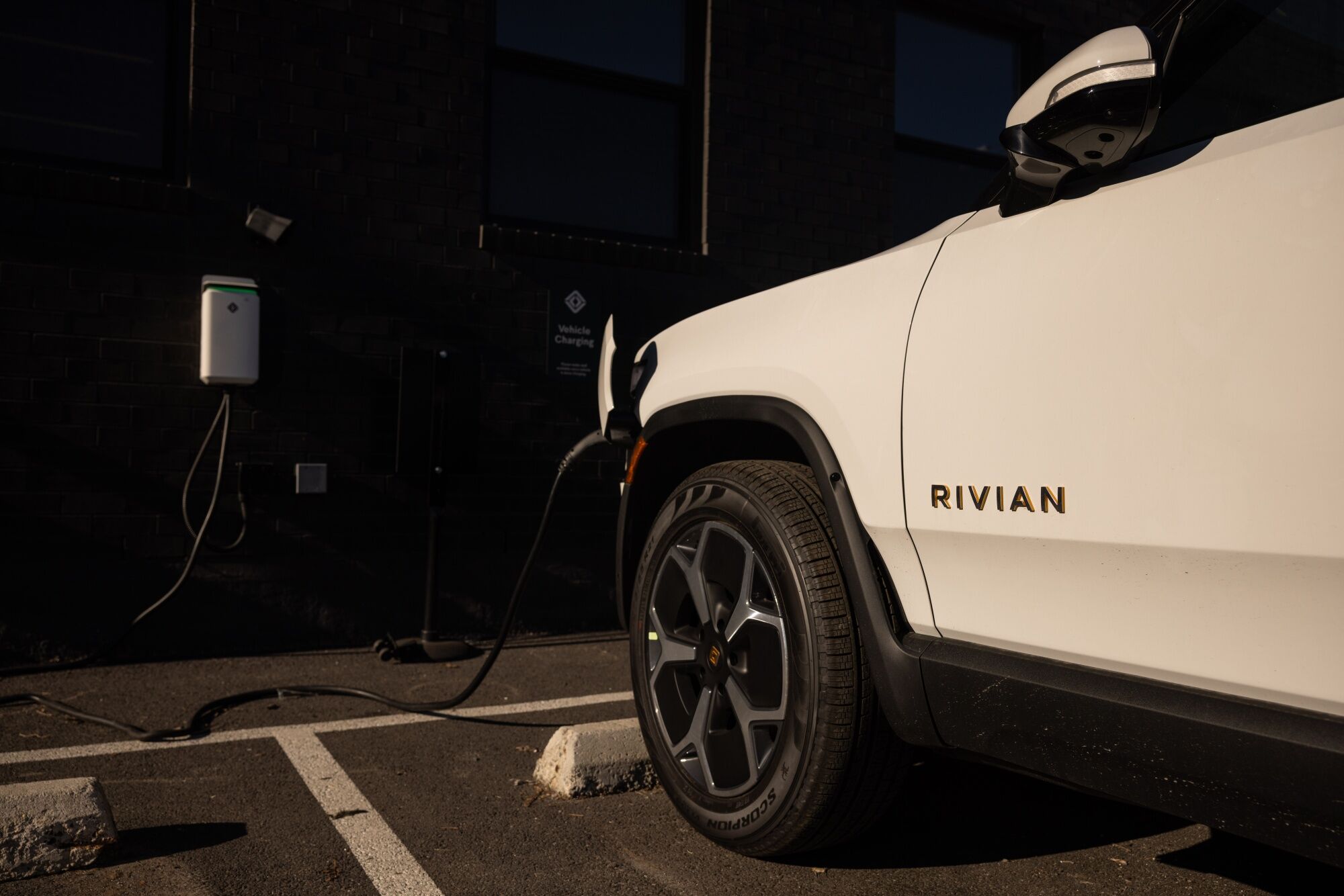 Tesla and Rivian Near Resolution in Trade Secrets Lawsuit