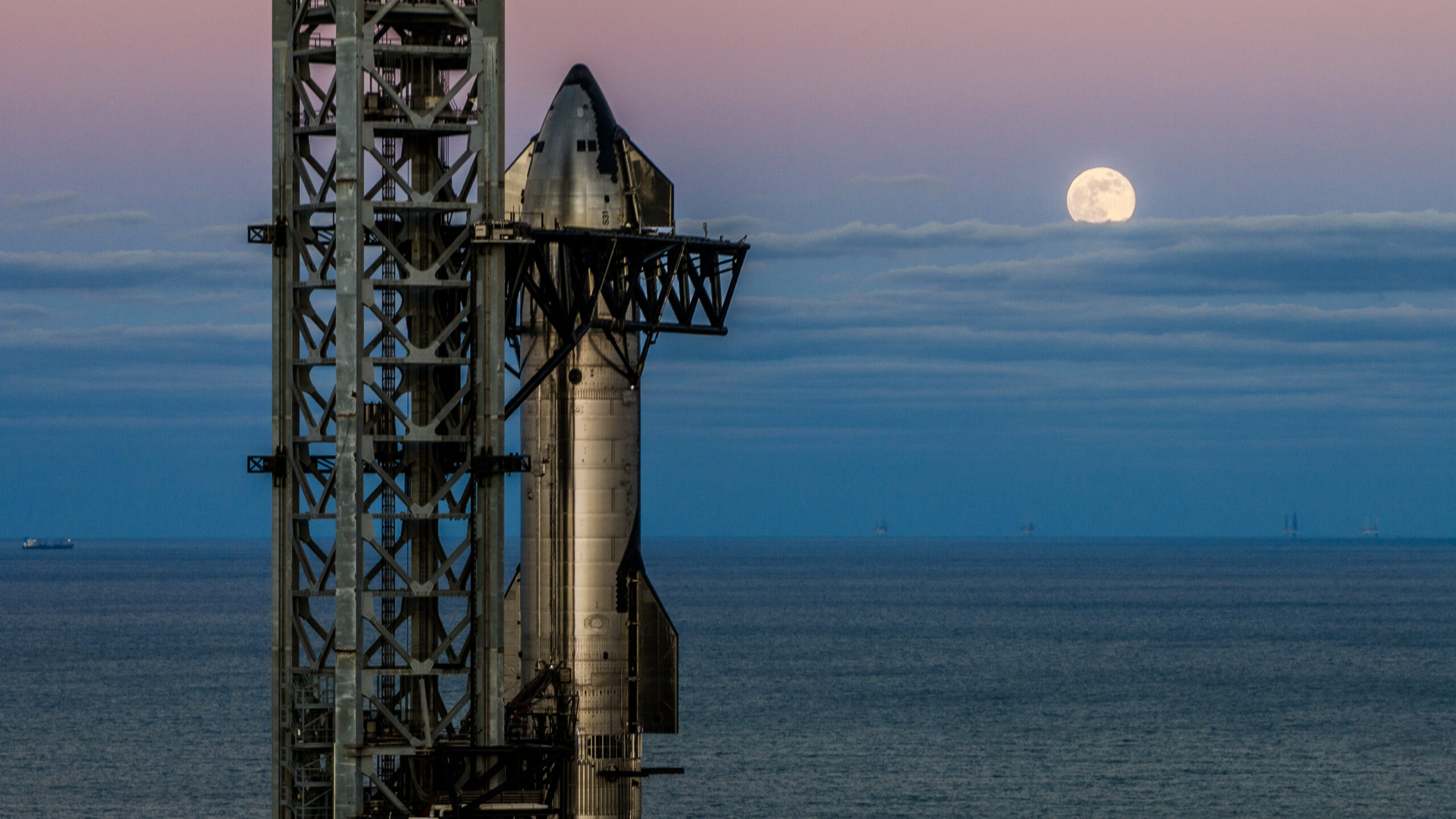 SpaceX Launches Starship for Sixth Time with Trump Watching