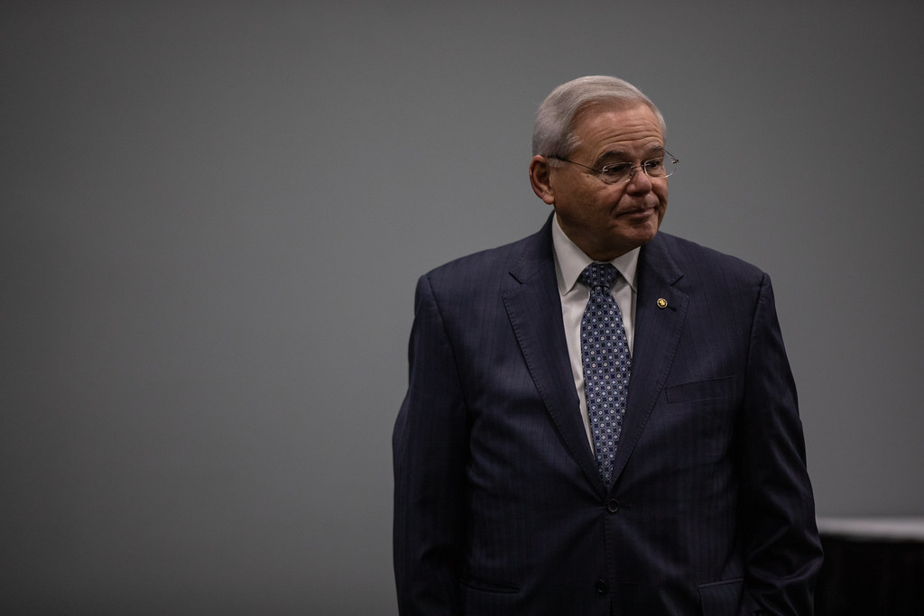 Judge Sets Sentencing for Ex-Sen. Bob Menendez, Delays Wife’s Trial to February