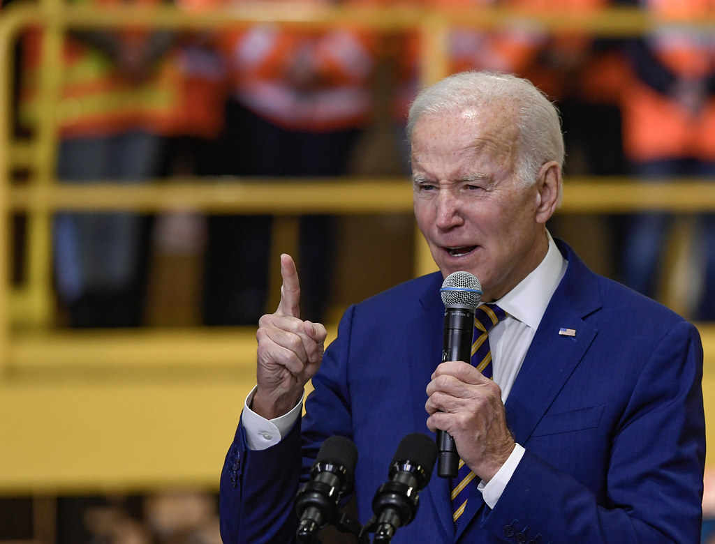 Biden Advocates for Congressional Stock Trading Ban