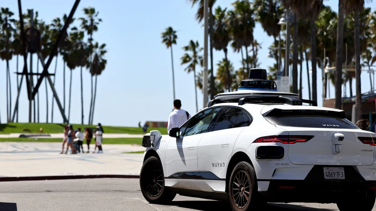 Waymo Robotaxi Faces Roundabout Trouble in San Francisco