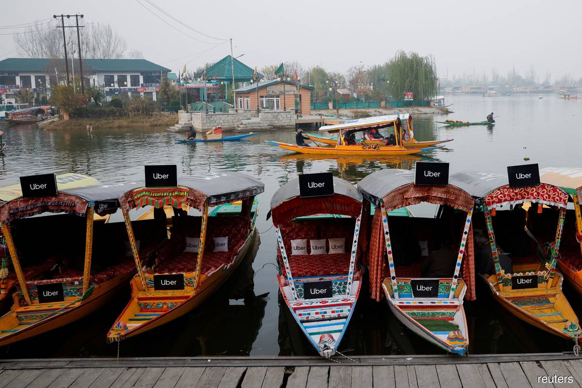 Uber launches Shikara boat rides on Dal Lake