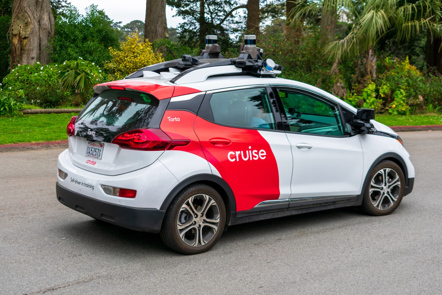 Microsoft Takes a $800M Blow from Cruise Robotaxi Closure