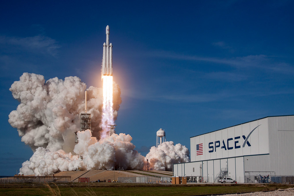 SpaceX Starship Test Faces Setback Amidst Blue Origin’s Historic Launch