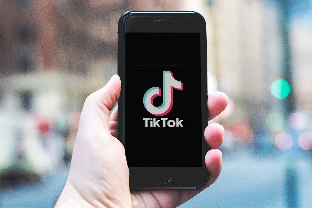 TikTok’s U.S. Operations Attract Billionaire Investors