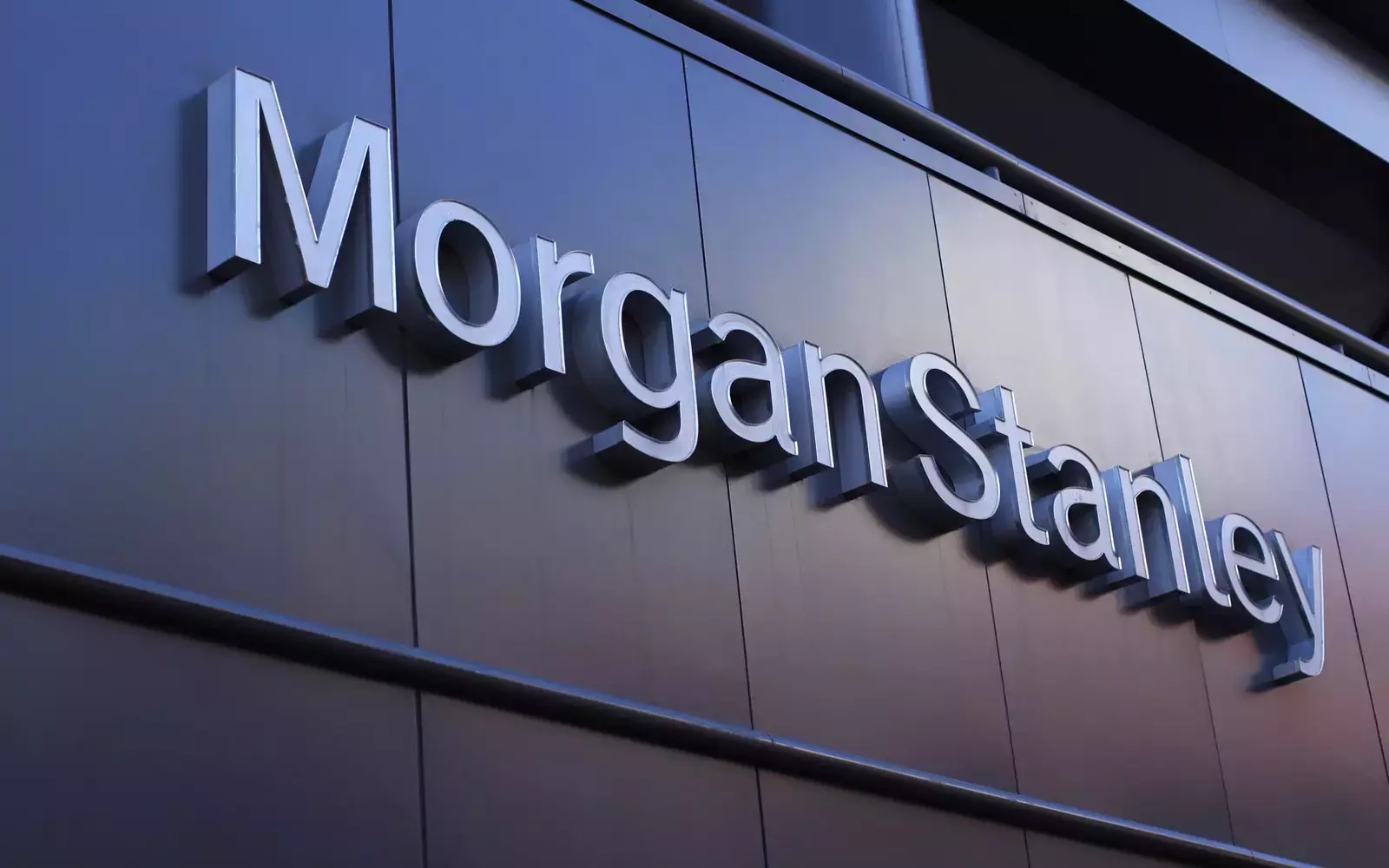 Morgan Stanley Considers Adding Crypto Trading to E-Trade Platform