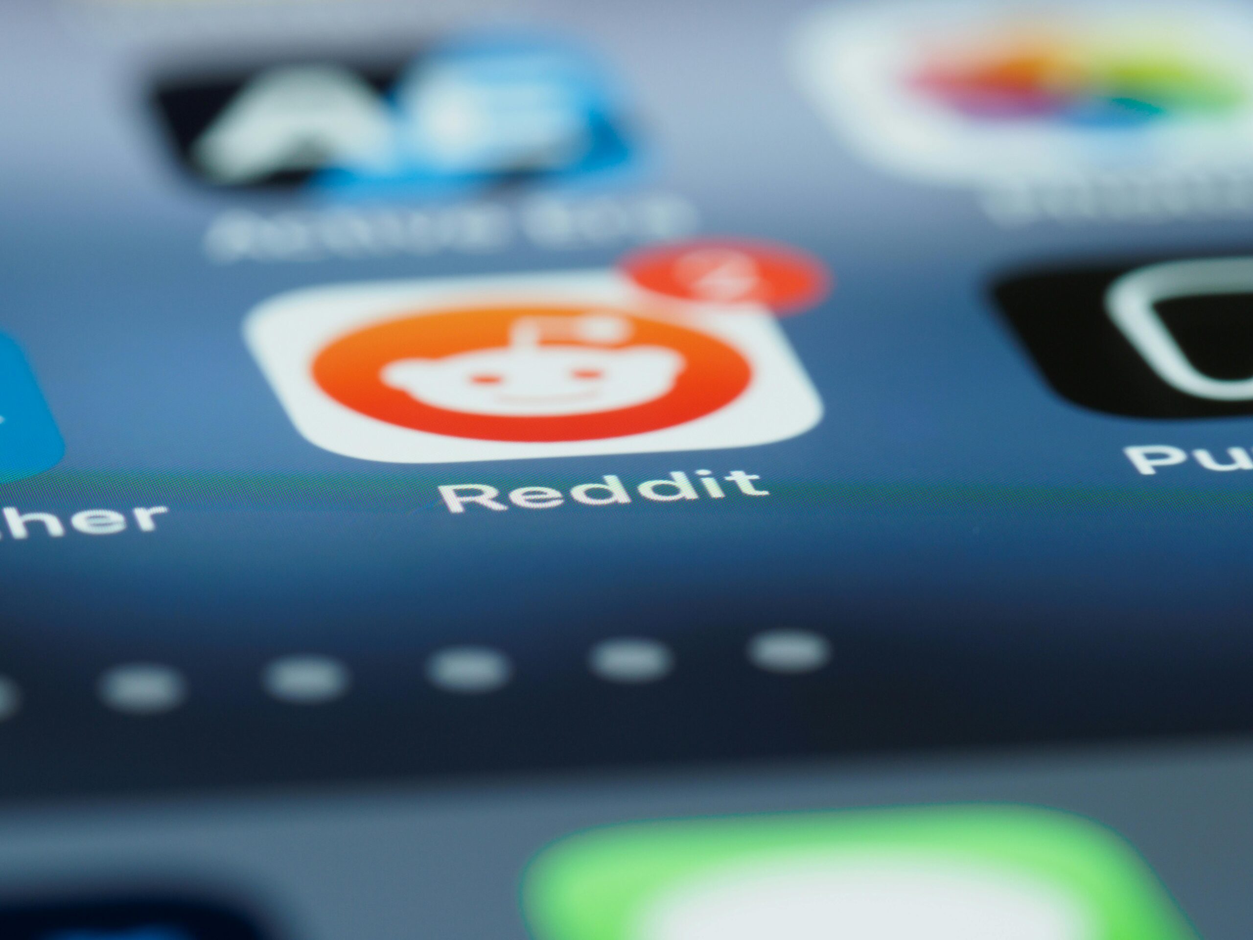 Reddit Confirms Paywalled Subreddits Will Launch This Year