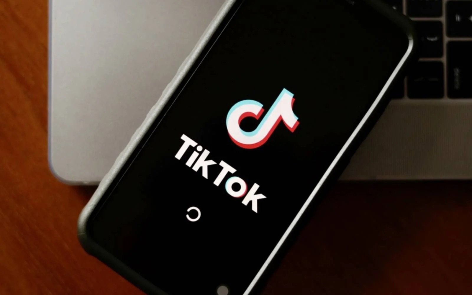 TikTok’s ‘Chubby Filter’ Sparks Controversy and Calls for Ban