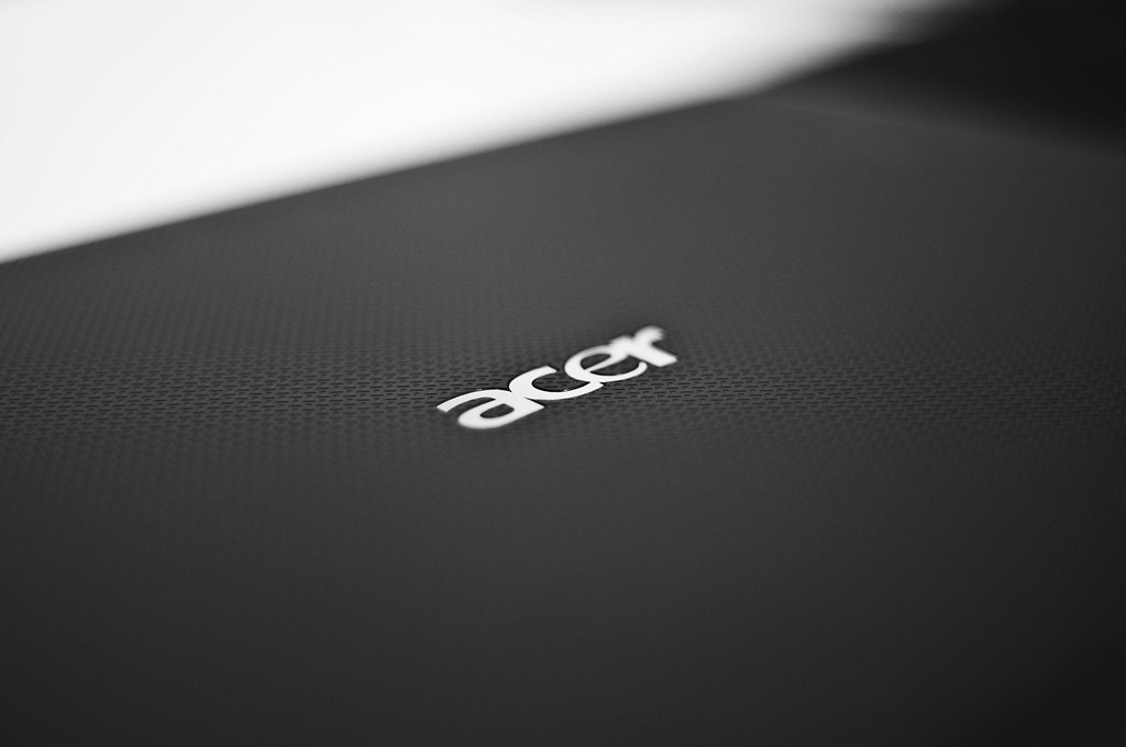 Acer Enters AI Wearables Market with Translation Earbuds and Smart Ring