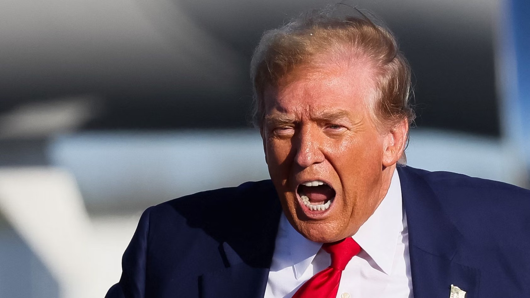 Trump Faces Pressure from All Sides, but Iran Decision Rests Solely with Him