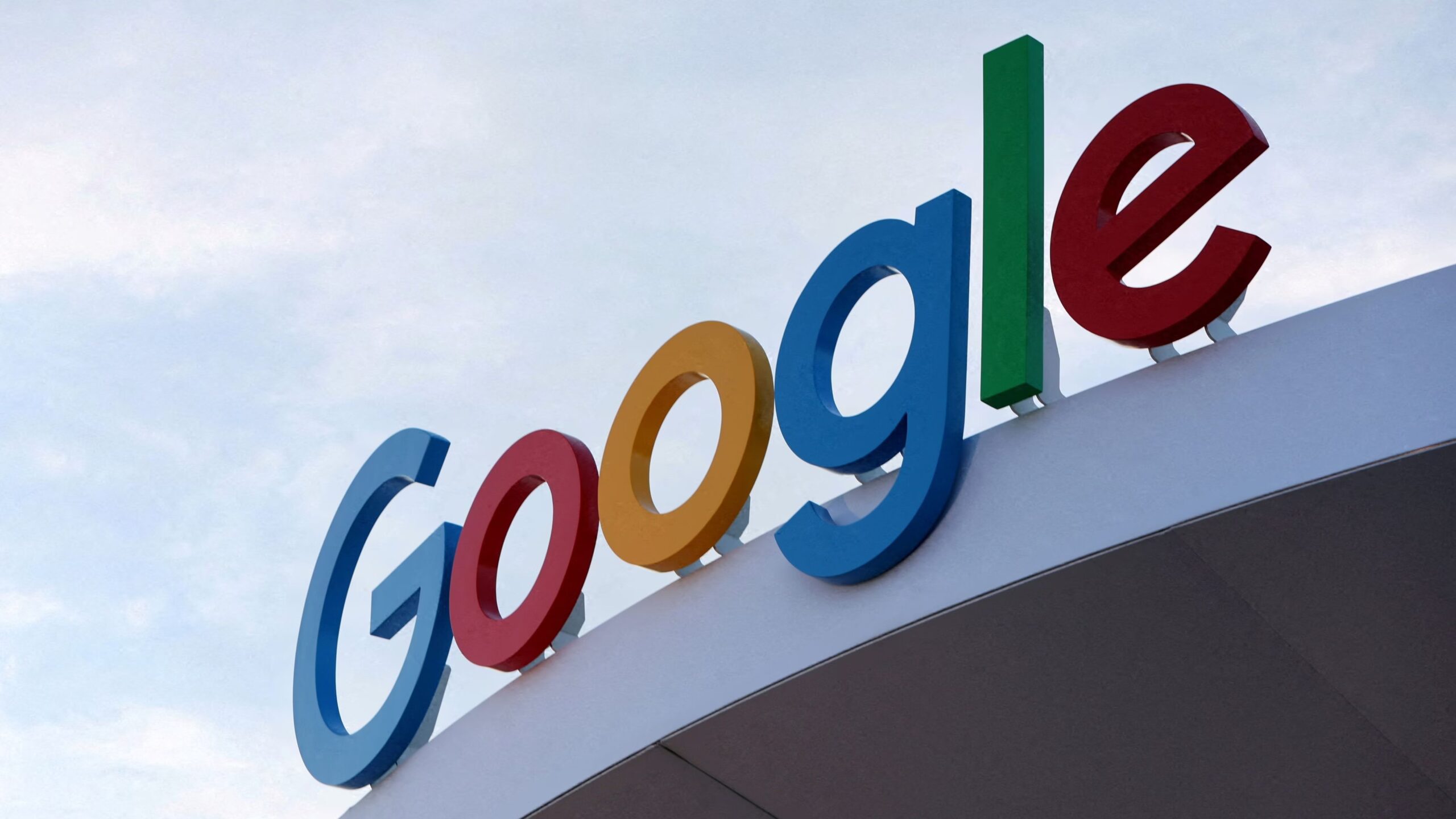 Google offers buyouts to employees company-wide, including Search team