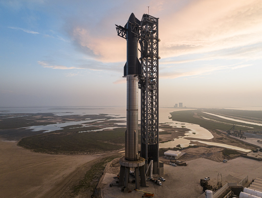 SpaceX Aims for Mars Mission by 2028, but Starship Failures Could Cause Delays